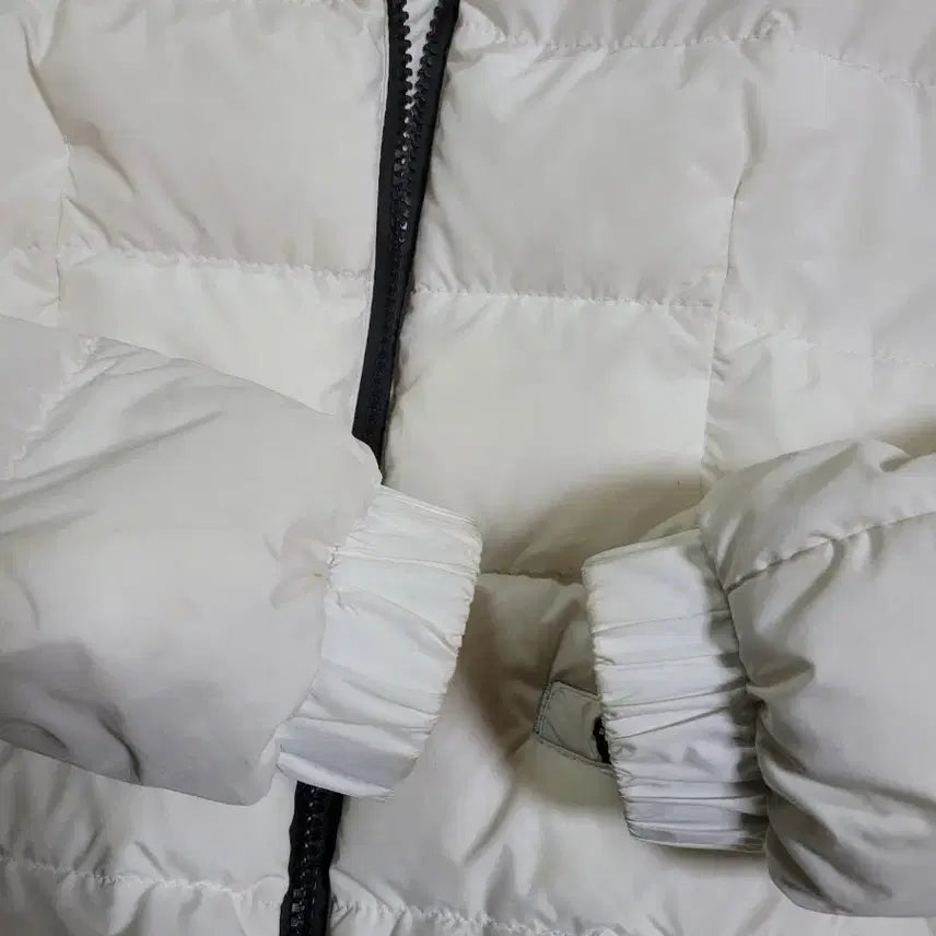 [BUNJANG] Women's Duck Down Lightweight Padded Jacket (Size 95) / 밀레 정품 여성 덕다운 경량 패딩 95사이즈(무료배송)