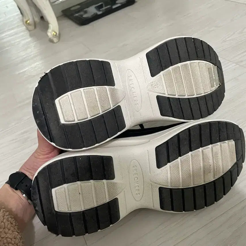 [BUNJANG] Skechers USA Hazel 2 Black / (240) 스케쳐스 USA 헤이즐2 블랙