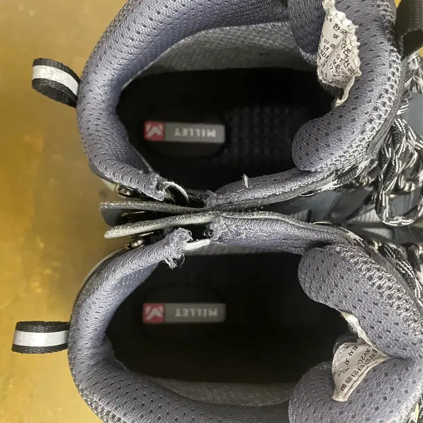 [BUNJANG] 밀레 안전화 265사이즈 팝니다 / 밀레 안전화 265사이즈 팝니다