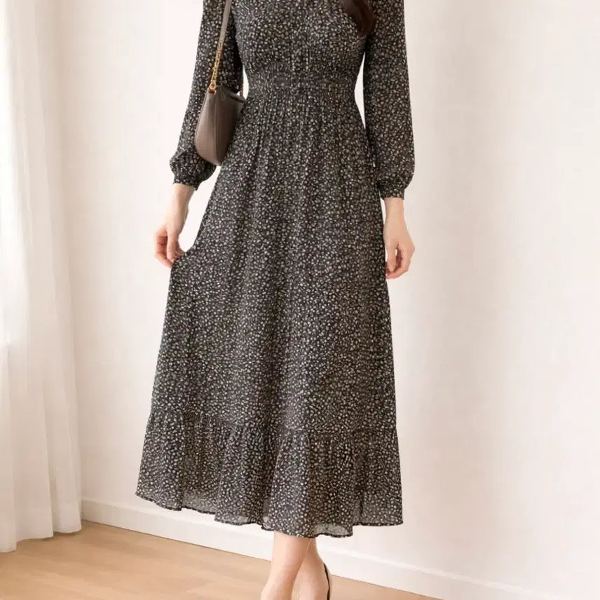 [BUNJANG] Floral V-neck Long Dress / 플라워 롱 원피스 잔꽃무늬 브이넥
