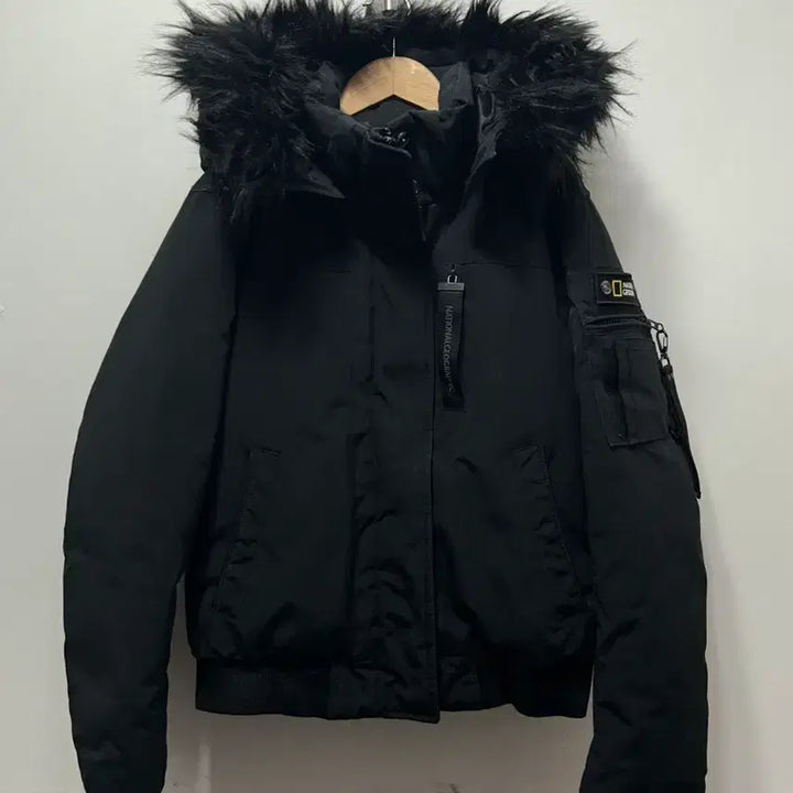 [BUNJANG] National Geographic Black Padded Jumper S / 내셔널지오그래픽 블랙 패딩 점퍼 S