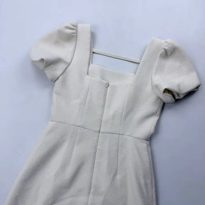 [BUNJANG] Ivana Helsinki Puff Sleeve Mini Dress / 이바나헬싱키 퍼프 슬리브 미니 드레스