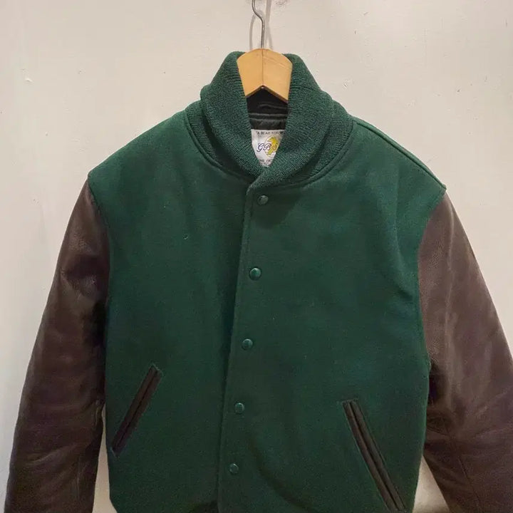 [BUNJANG] Golden Bear Varsity M / 골든베어 바시티 M