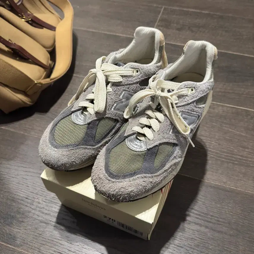 [BUNJANG] New Balance 990v2 Teddy Marble Sneakers / 뉴발란스 990v2 테디 마블 270