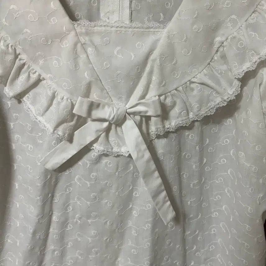 [BUNJANG] Malco Modes Vintage Lace Blouse / Malco Modes 미국빈티지 빅카라 퍼프소매 레이스 블라우스 M