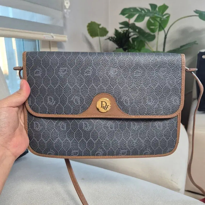[BUNJANG] Dior Vintage Crossbody Bag / 디올 Dior 빈티지 크로스백