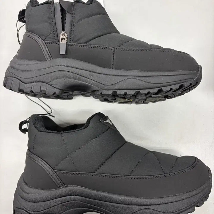 [BUNJANG] Diadora Winter Boots 240 Size / 디아도라 방한 부츠 240사이즈 새상품