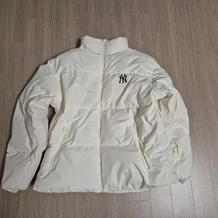 [BUNJANG] MLB New York Yankees Short Padded Jacket / MLB  패딩 105