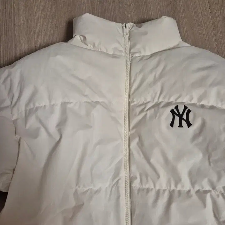 [BUNJANG] MLB New York Yankees Short Padded Jacket / MLB  패딩 105