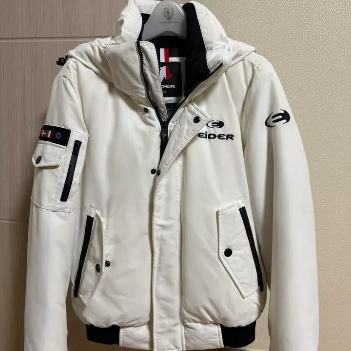 [BUNJANG] Aider Stucky Short Padding / 아이더 스투키 숏패딩 화이트 xxs