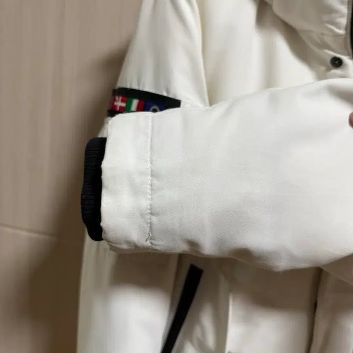 [BUNJANG] Aider Stucky Short Padding / 아이더 스투키 숏패딩 화이트 xxs