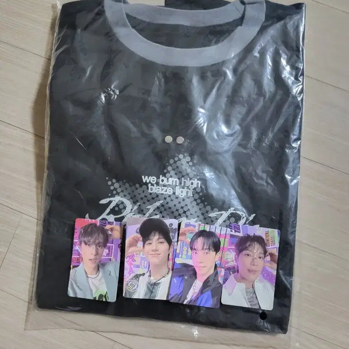 [BUNJANG] Highlight Ride or Die T-shirt / 미개봉 하이라이트 ride or die 티셔츠 판매합니다. 2025 라이