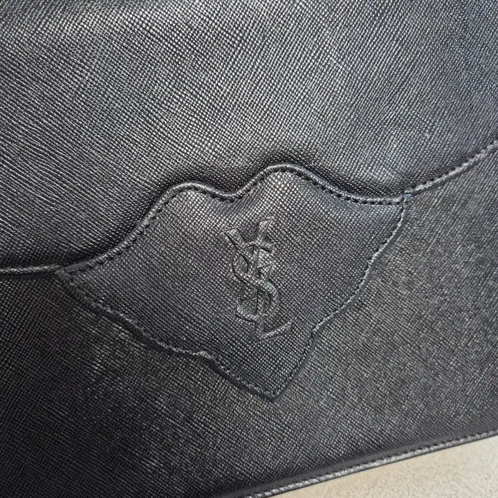 [BUNJANG] Yves Saint Laurent YSL Logo Black Leather Clutch / 입생로랑 블랙 클러치백 YSL 로고