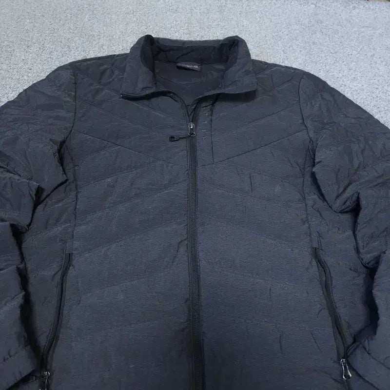 [BUNJANG] Millet Lightweight Padded Jacket (Size 95) / [95] 밀레 경량패딩 점퍼