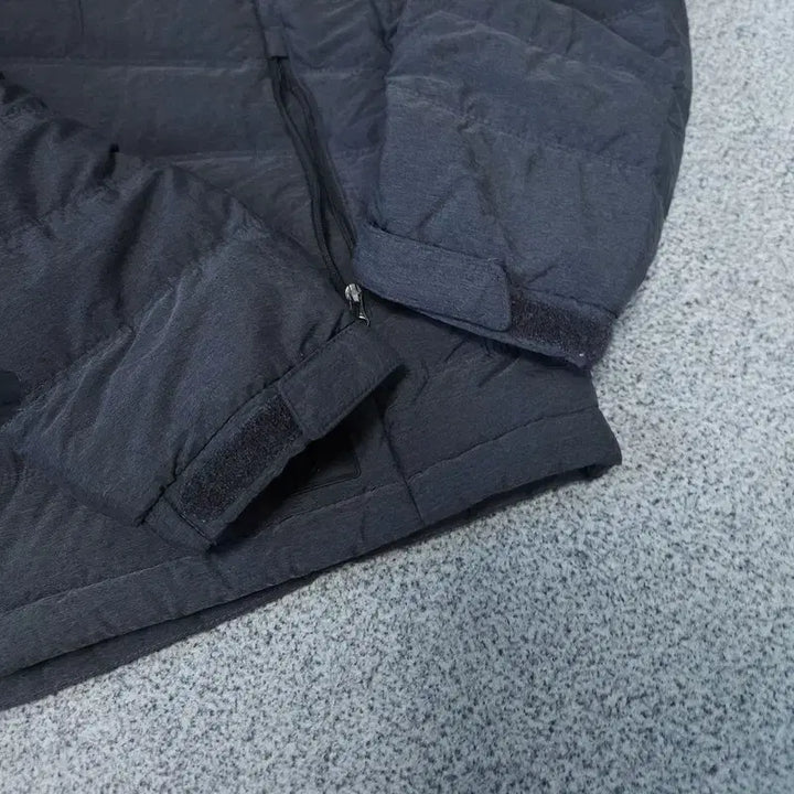 [BUNJANG] Millet Lightweight Padded Jacket (Size 95) / [95] 밀레 경량패딩 점퍼