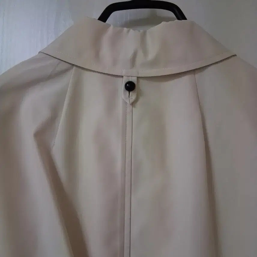 [BUNJANG] ZOOC Ivory Cropped Jacket / ZOOC 자켓 아이보리(프라다소재)