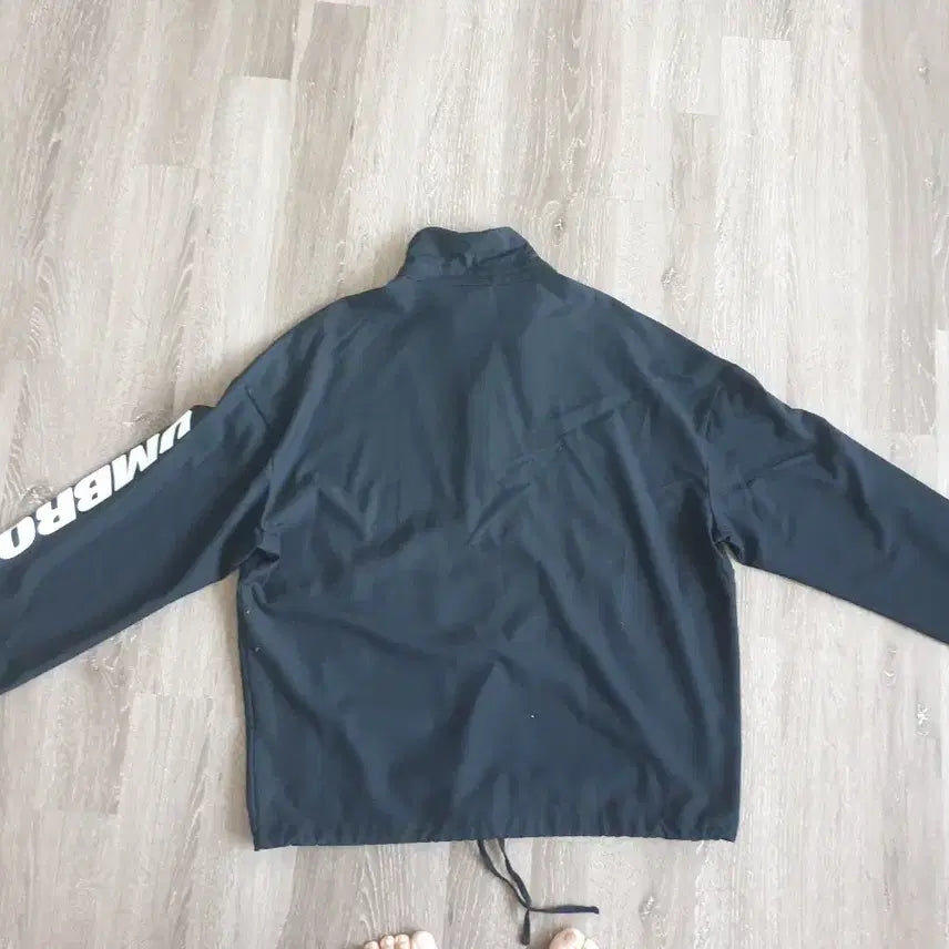 [BUNJANG] Umbro Men's Track Jacket (Size 100) / 엄브로 남성 트랙점퍼 100