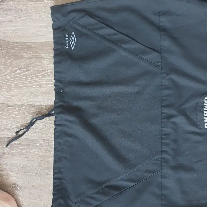 [BUNJANG] Umbro Men's Track Jacket (Size 100) / 엄브로 남성 트랙점퍼 100