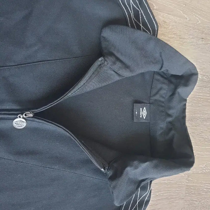 [BUNJANG] Umbro Men's Track Jacket (Size 100) / 엄브로 남성 트랙점퍼 100