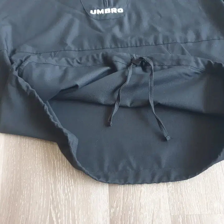 [BUNJANG] Umbro Men's Track Jacket (Size 100) / 엄브로 남성 트랙점퍼 100