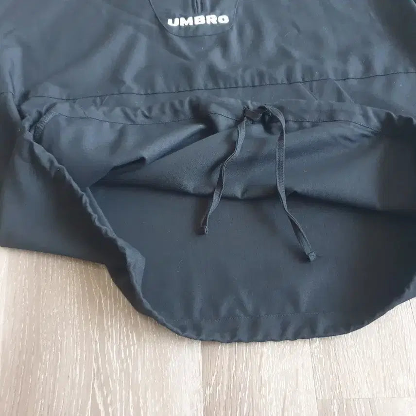 [BUNJANG] Umbro Men's Track Jacket (Size 100) / 엄브로 남성 트랙점퍼 100