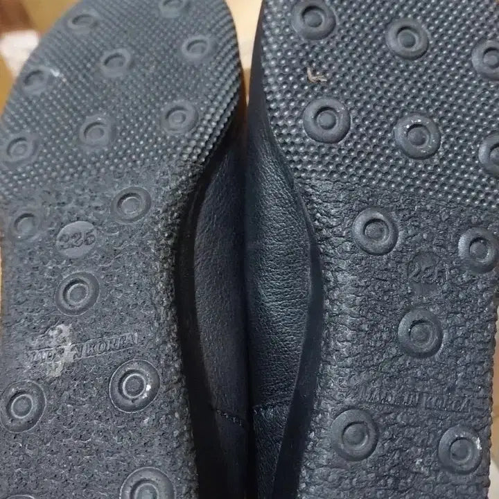 [BUNJANG] Black Women's Flats / 검정색 여성 단화