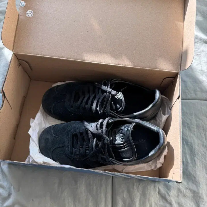 [BUNJANG] Adidas Gazelle Black Suede Sneakers / 아디다스 가젤 블랙 스웨이드 운동화