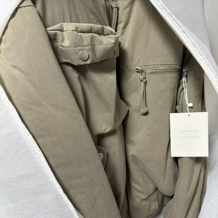 [BUNJANG] Grails Multi-Zipper Bomber Taupe First Edition Size 1 / (새상품) 그레일즈 멀티지퍼 봄버 타우페 초판 1사이즈