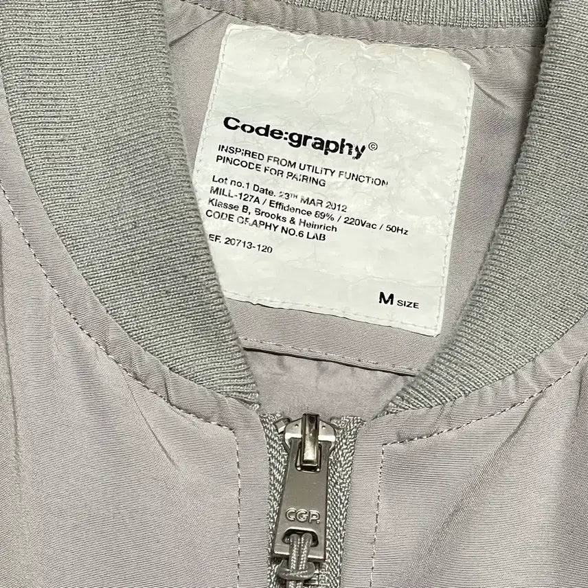 [SOLD OUT] [M] 코드그라피 봄버 자켓