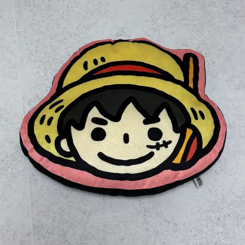 [BUNJANG] One Piece Luffy Face Cushion Doll / 원피스 루피 페이스 얼굴 쿠션 누이 인형