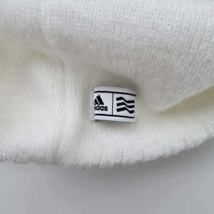 [BUNJANG] Adidas Boost Beanie Cap White / 아디다스 부스트 비니 캡 화이트