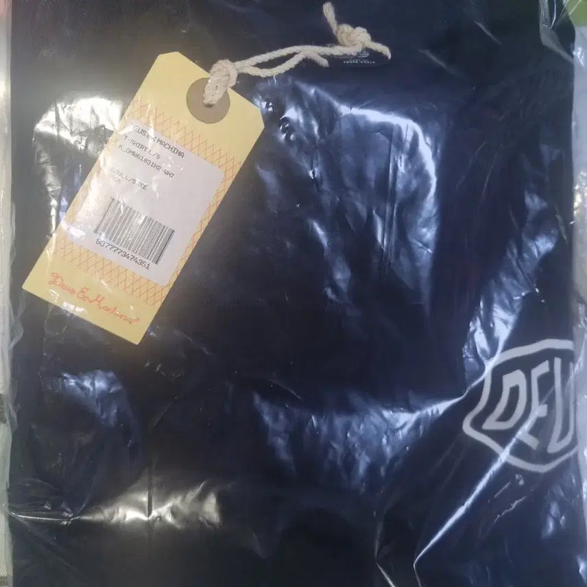 [BUNJANG] Deus Long Sleeve / 데우스 롱슬리브 새상품