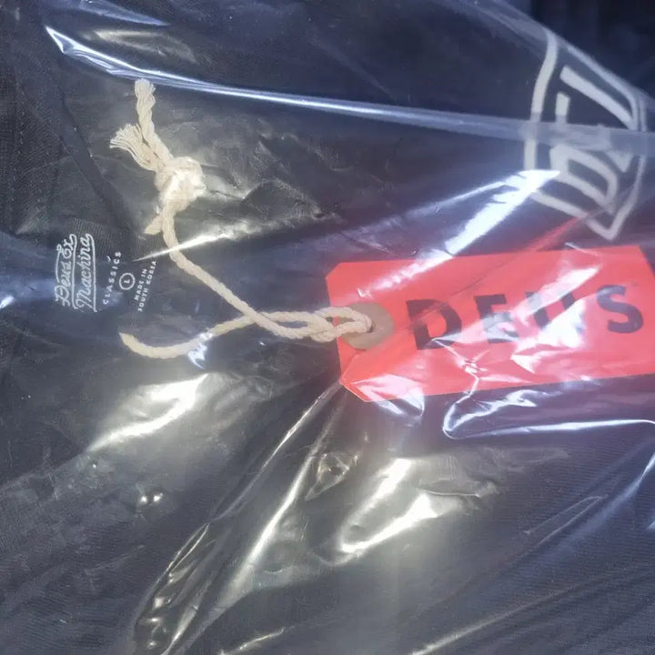 [BUNJANG] Deus Long Sleeve / 데우스 롱슬리브 새상품