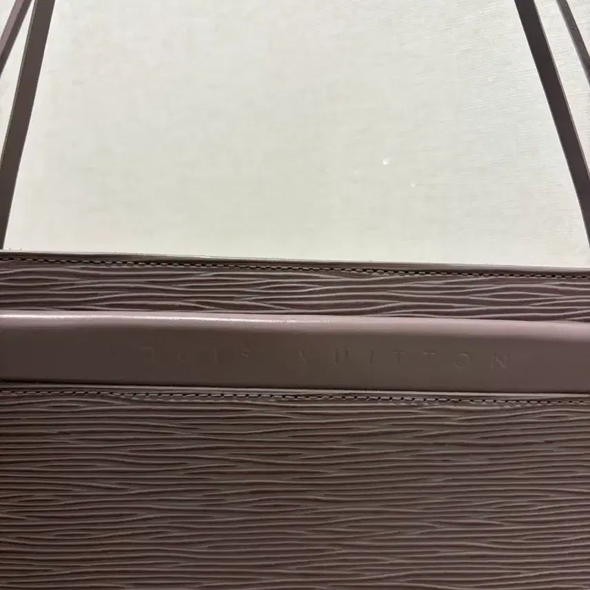 [BUNJANG] Louis Vuitton Epi Shoulder Bag / 루이비통 에삐 숄더백