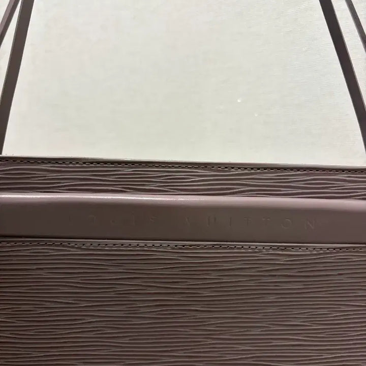 [BUNJANG] Louis Vuitton Epi Shoulder Bag / 루이비통 에삐 숄더백