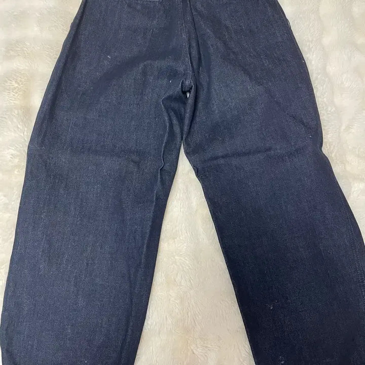 [BUNJANG] BeSlow Curved Denim Indigo / 비슬로우 커브드 데님 인디고