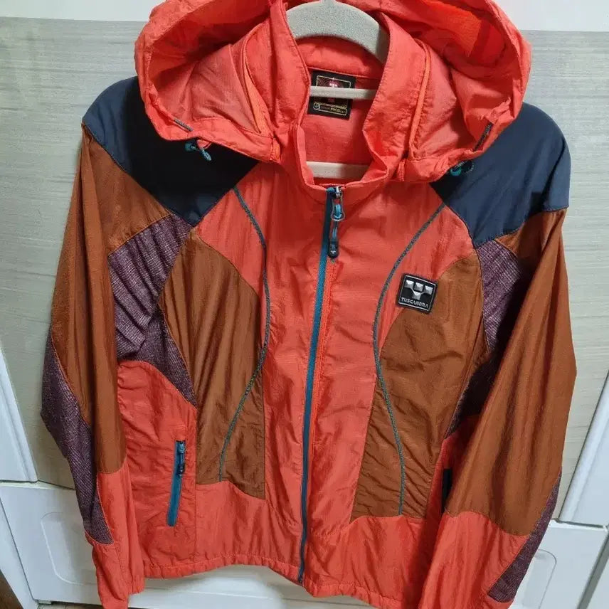 [BUNJANG] Tuscaryll Windbreaker / 투스카로라 바람막이 판매