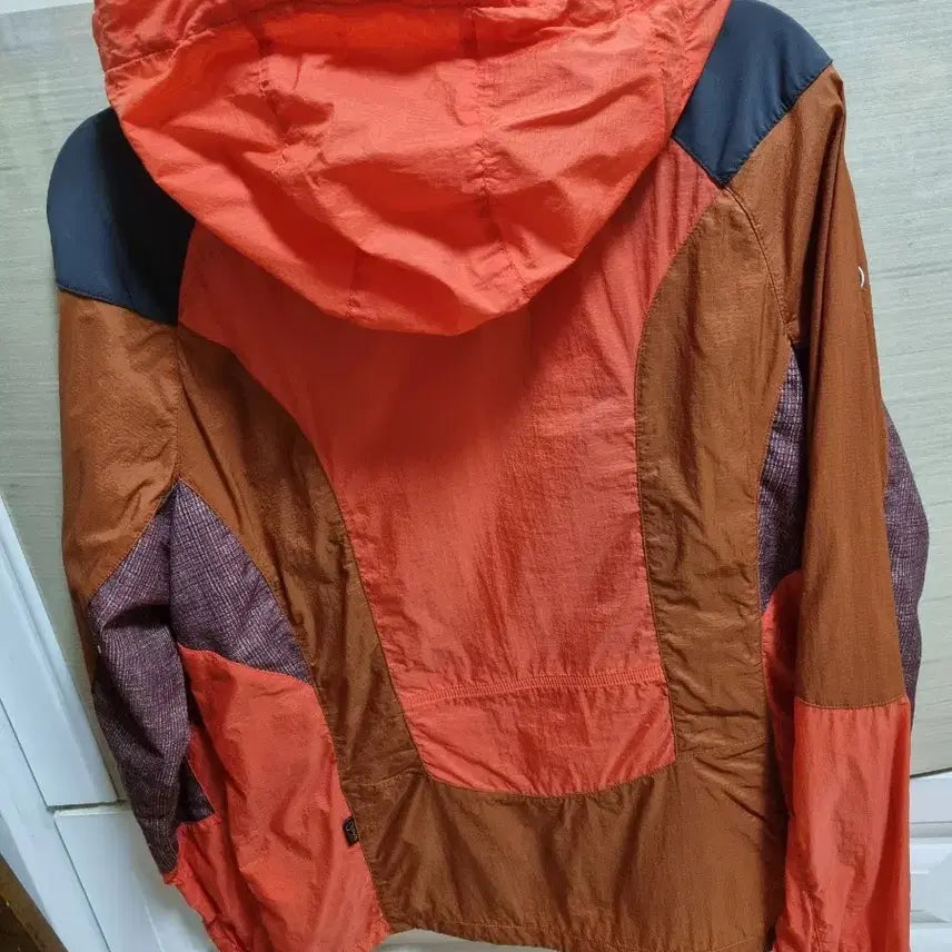 [BUNJANG] Tuscaryll Windbreaker / 투스카로라 바람막이 판매