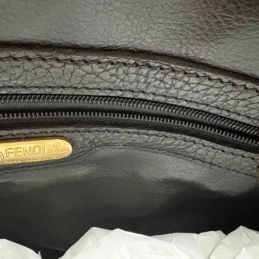 [BUNJANG] Fendi 2-Way Dome Bag / 펜디 2way 돔 백 판매합니다