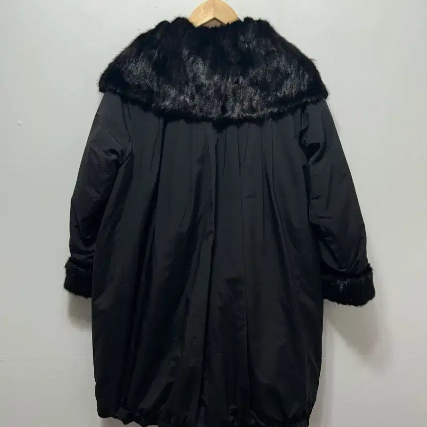 [BUNJANG] Maje Black Fur Trimmed Padded Coat Size 99 / 마쥬 블랙 퍼 장식 패딩 코트 99사이즈