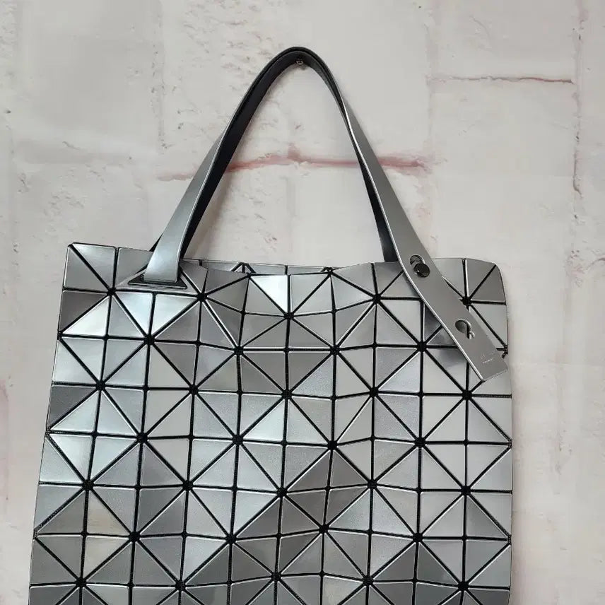 [BUNJANG] Bao Bao Prism Large Wide Tote Bag / 바오바오 프리즘 라지와이드 토트백