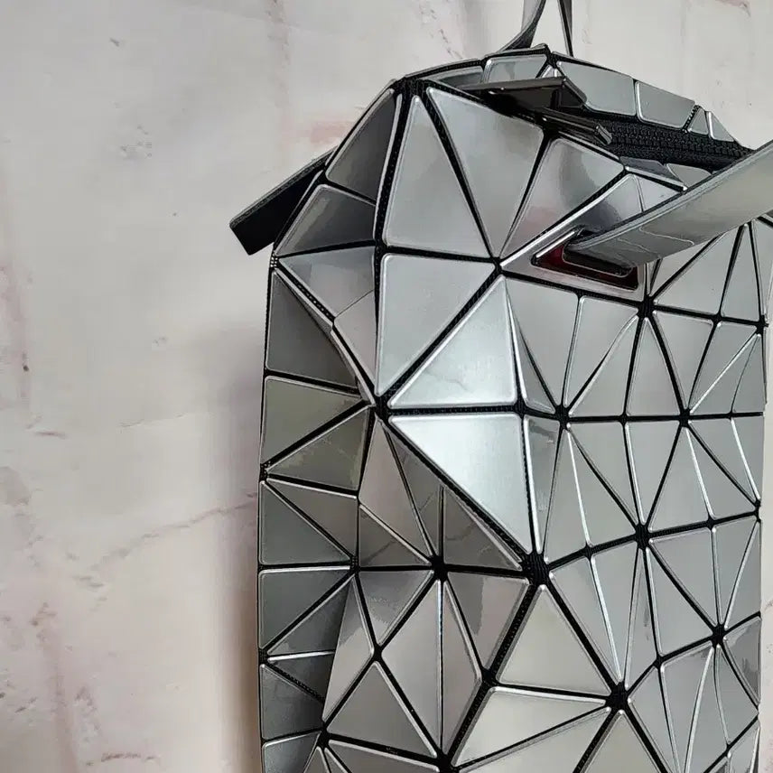 [BUNJANG] Bao Bao Prism Large Wide Tote Bag / 바오바오 프리즘 라지와이드 토트백