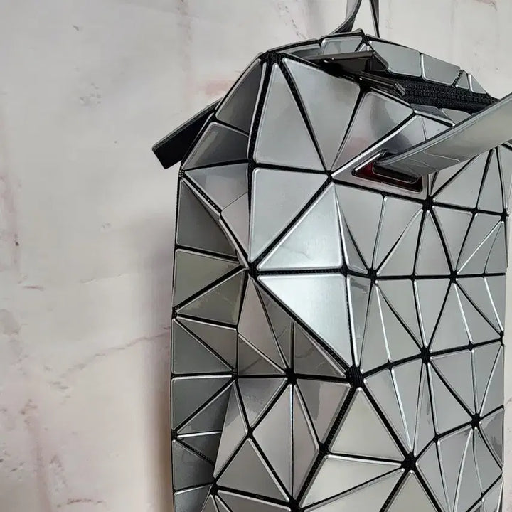 [BUNJANG] Bao Bao Prism Large Wide Tote Bag / 바오바오 프리즘 라지와이드 토트백
