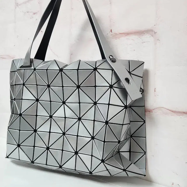 [BUNJANG] Bao Bao Prism Large Wide Tote Bag / 바오바오 프리즘 라지와이드 토트백