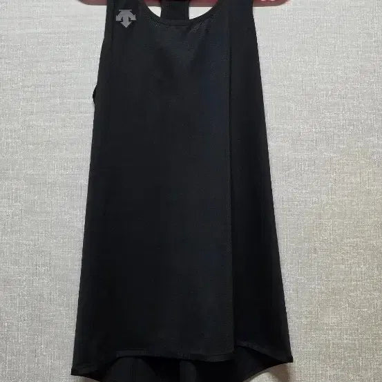 [BUNJANG] Nike &amp; Descente Sleeveless Top / (새상품)여성 나이키,데쌍뜨 나시