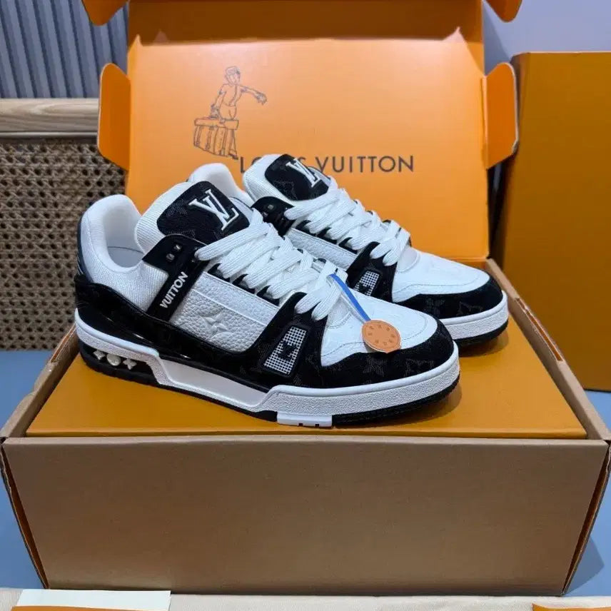 [BUNJANG] LV Clover Trainer Sneakers / LV 클래식 스니커즈, 클로버 트레이너 시리즈