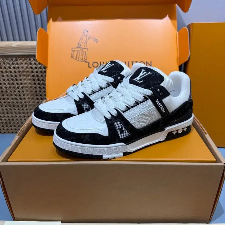 [BUNJANG] LV Clover Trainer Sneakers / LV 클래식 스니커즈, 클로버 트레이너 시리즈