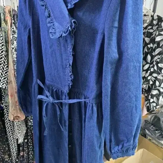 [BUNJANG] Juicy Judy Denim Midi Dress / 새상품 69>30 쥬시쥬디 데님 청 원피스55