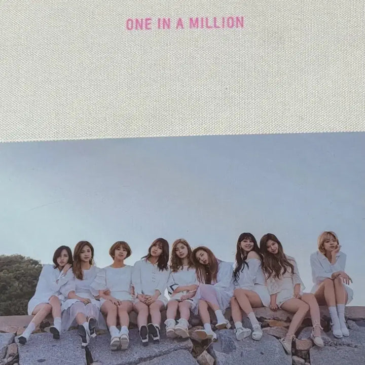 [BUNJANG] TWICE One in a Million Photobook / 트와이스 One in a Million 포토북