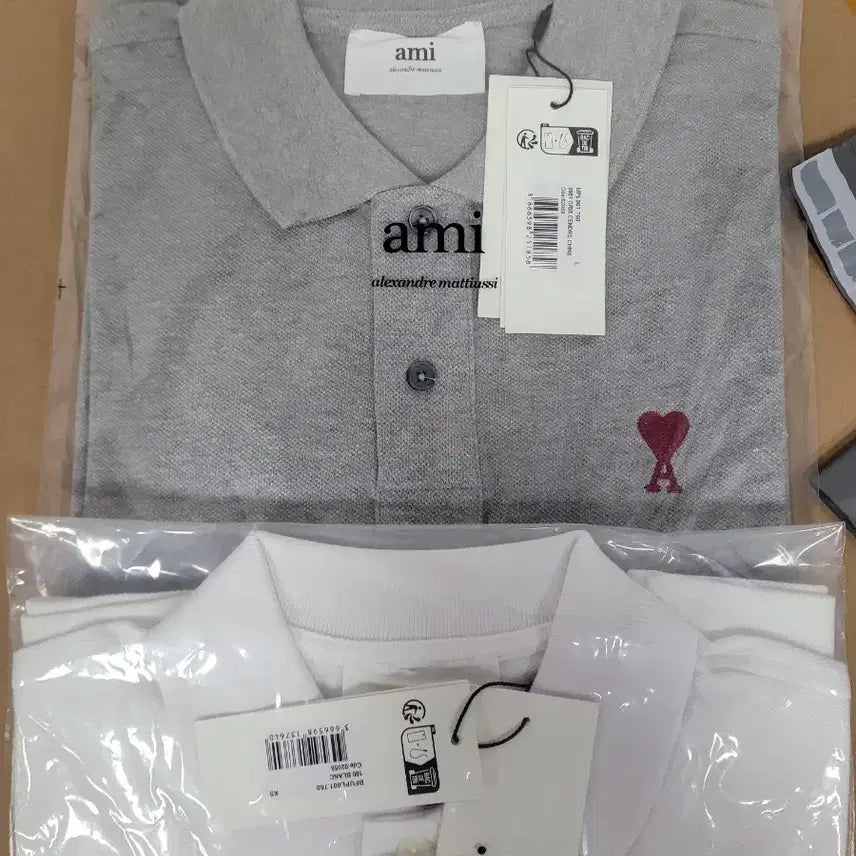 [BUNJANG] AMI Small Heart Short Sleeve Polo Shirt / 아미 스몰 하트 반팔 폴로티 (화이트/그레이)